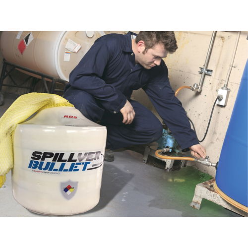 Barrage pour mati&egrave;res dangereuses Spillver Bullet, Mati&egrave;res dangereuses, 50' lo x 5" la, Absorption 14 gal. Les Fournitures Industrielles Méga