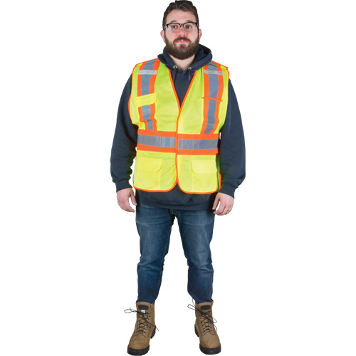 Veste d'arpenteur r&eacute;sistante aux flammes, Jaune lime haute visibilit&eacute;, Moyen, Polyester Les Fournitures Industrielles Méga