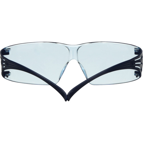 Lunettes de s&eacute;curit&eacute; SecureFit s&eacute;rie 200, Lentille Bleu, Antibu&eacute;e/Anti-&eacute;gratignures, ANSI Z87+/R&eacute;pond ou surpasse la norme CSA Z94.3 Les Fournitures Industrielles Méga