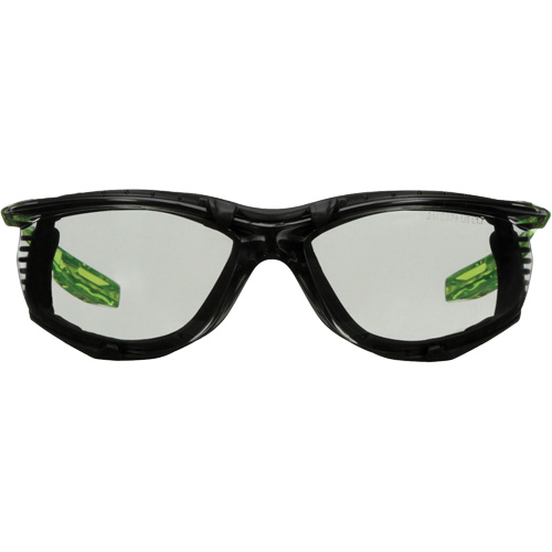 Lunettes de s&eacute;curit&eacute; de s&eacute;rie Solus CCS, Lentille Gris/Int&eacute;rieur/ext&eacute;rieur, Antibu&eacute;e/Anti-&eacute;gratignures, R&eacute;pond ou surpasse la norme CSA Z94.3 Les Fournitures Industrielles Méga