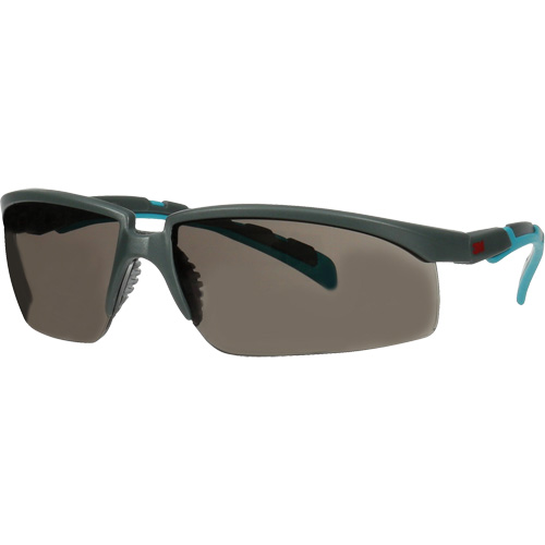 Lunettes de s&eacute;curit&eacute; de la s&eacute;rie Solus 2000, Lentille Gris, Antibu&eacute;e/Anti-&eacute;gratignures, ANSI Z87+ Les Fournitures Industrielles Méga
