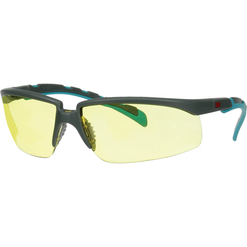 Lunettes de s&eacute;curit&eacute; de la s&eacute;rie Solus 2000, Lentille Ambr&eacute;e, Antibu&eacute;e/Anti-&eacute;gratignures, ANSI Z87+ Les Fournitures Industrielles Méga