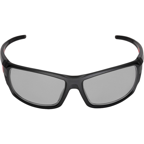Lunettes de s&eacute;curit&eacute; performantes, Lentille Gris, Antibu&eacute;e/Anti-&eacute;gratignures, ANSI Z87+/R&eacute;pond ou surpasse la norme CSA Z94.3 Les Fournitures Industrielles Méga