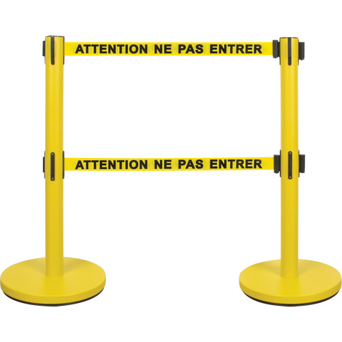 Barri&egrave;re pour le contr&ocirc;le des foules &agrave; courroie double, Acier, 35" h, Ruban Jaune, Longueur du ruban 7' Les Fournitures Industrielles Méga