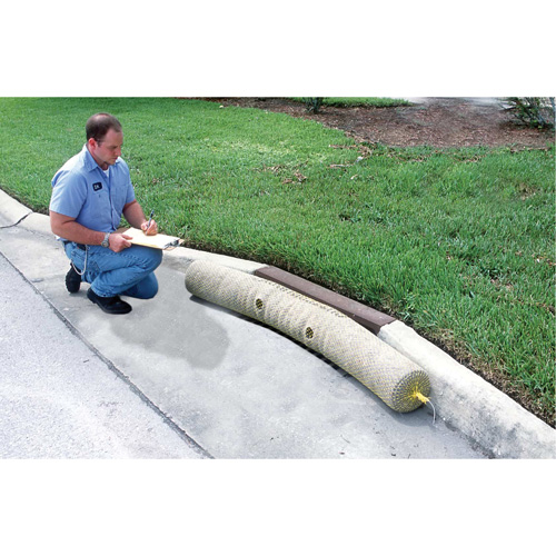 Ultra-Gutter Guard, S&eacute;diment, 96" lo x 9" la Les Fournitures Industrielles Méga