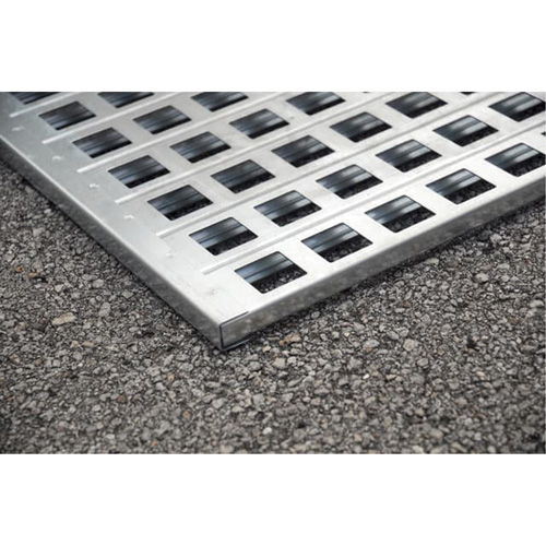 Ultra-Spill Pallet en acier, 4 barils, Capacit&eacute; de d&eacute;versement 68 gal. US, 49,1" x 47,1" x 10,9" Les Fournitures Industrielles Méga
