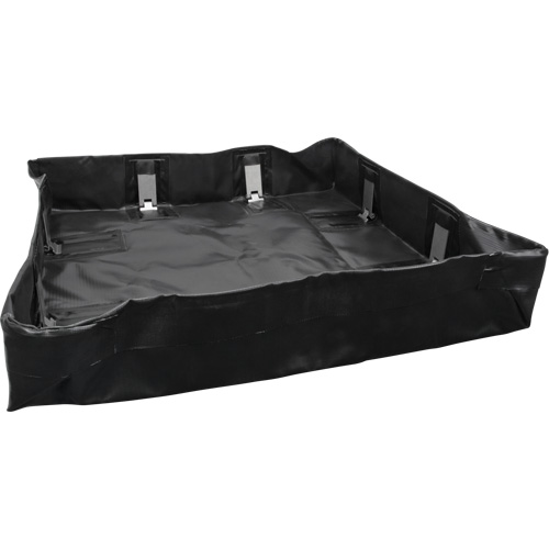 Collapsible Berm, 299 US gal. Capacity, 8' W x 10' L x 6" H, Snap-Up Bracket Les Fournitures Industrielles Méga