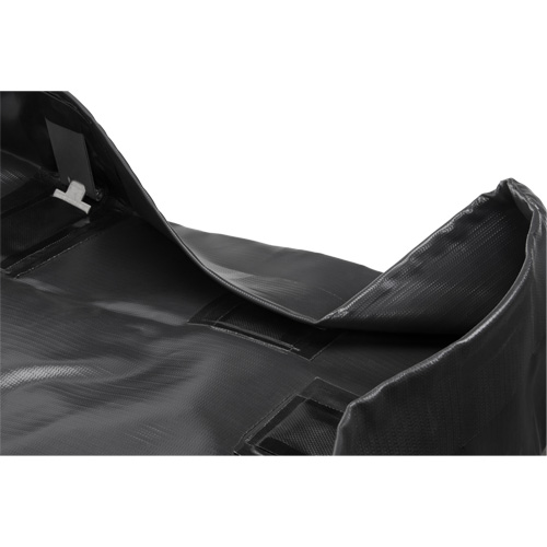 Collapsible Berm, 299 US gal. Capacity, 8' W x 10' L x 6" H, Snap-Up Bracket Les Fournitures Industrielles Méga