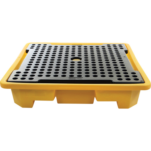Palette de d&eacute;versements pour quatre barils, Capacit&eacute; de d&eacute;versement 66 gal. US, 57,5" x 57,5" x 12" Les Fournitures Industrielles Méga