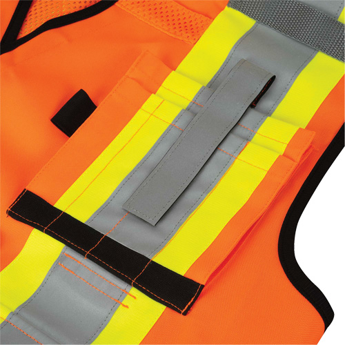 6680 Veste d'arpenteur antimicrobienne haute visibilit&eacute; avec dos en maille, Orange haute visibilit&eacute;, Petit, Polyester Les Fournitures Industrielles Méga