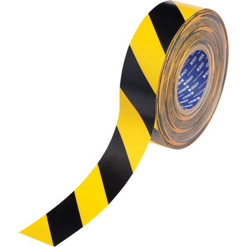 Ruban de marquage pour plancher ToughStripe Max, 2" x 100', Polyester, Noir et jaune Les Fournitures Industrielles Méga