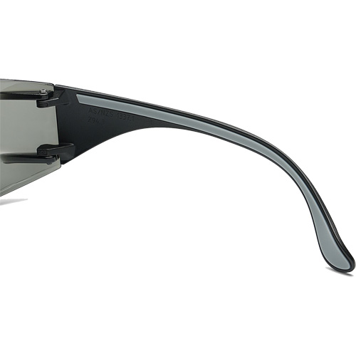 Adapt Lite Safety Glasses, Smoke Lens, Anti-Fog/Anti-Scratch, ANSI Z87+/Meets/Exceeds CSA Z94.3 Les Fournitures Industrielles Méga