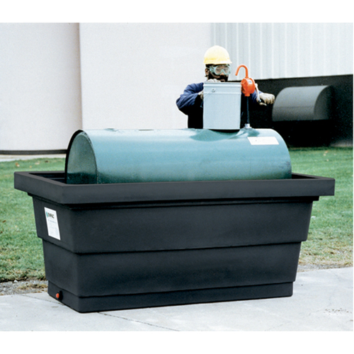 Poly-Tank&reg; Containment Unit 275 With Drain, 82.3" L x 45" W x 35.3" H, 275 US gal. Capacity Les Fournitures Industrielles Méga