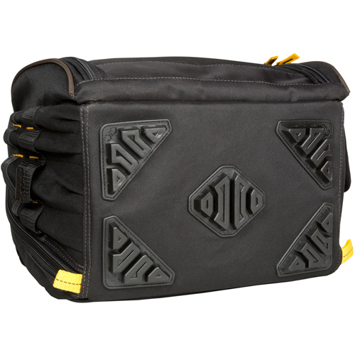 Sacs &agrave; dos pour outils Techgear &agrave; 53 pochettes, 16" lo x 13-1/4" la, Noir, Polyester Les Fournitures Industrielles Méga