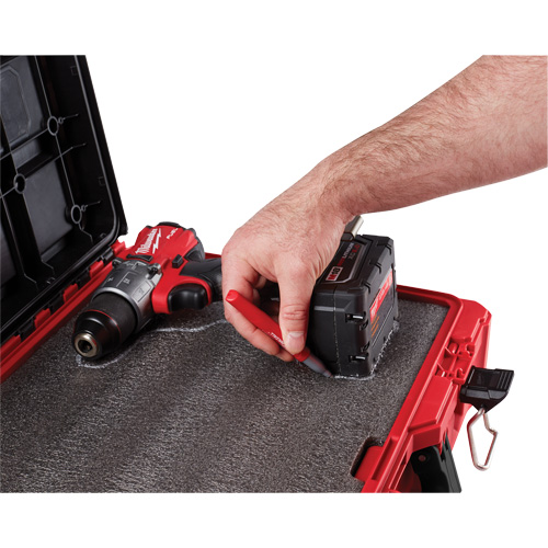 Packout Tool Case with Customizable Insert, 20-7/10" x 15-1/5" x 6-1/5", Black/Red Les Fournitures Industrielles Méga