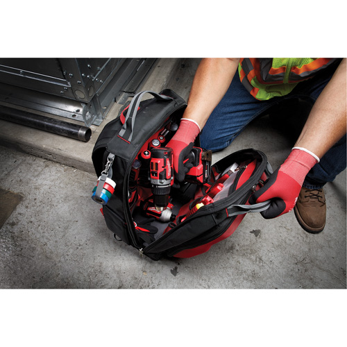 Sac &agrave; dos Packout, 15-3/4" lo x 11-4/5" la, Noir/Rouge, Balistique Les Fournitures Industrielles Méga