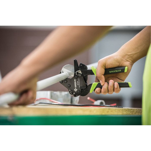 Cisaille &agrave; PVC &agrave; rochet ouverture rapide, Capacit&eacute; de 1-5/8" Les Fournitures Industrielles Méga