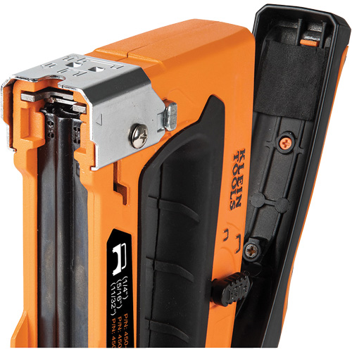 Loose Cable Stapler, 5/16"/1/4"/11/32" Staples Les Fournitures Industrielles Méga