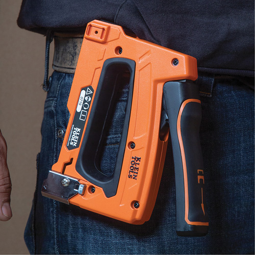 Loose Cable Stapler, 5/16"/1/4"/11/32" Staples Les Fournitures Industrielles Méga