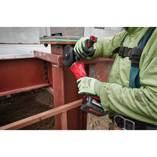 Meuleuse &agrave; frein sans blocage avec interrupteur &agrave; palette plate M18 Fuel, 18 V, Mandrin 5", Lithium-ion Les Fournitures Industrielles Méga