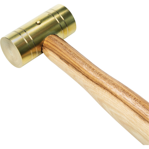 Marteau en laiton avec manche en noyer, Poids de la t&ecirc;te 1 lb, 11" lo Les Fournitures Industrielles Méga