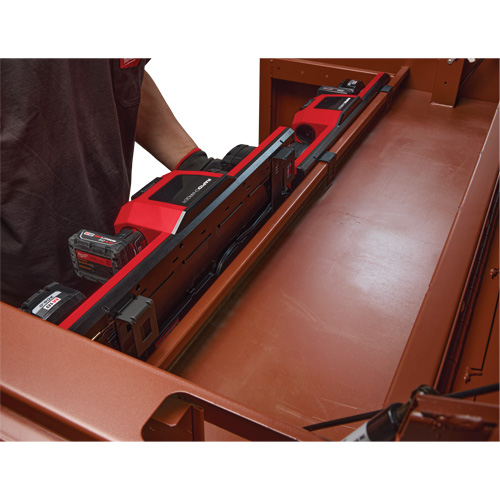Supports de montage pour &eacute;tag&egrave;re conçus pour le chargeur rapide Gangbox M18 et M12 Les Fournitures Industrielles Méga