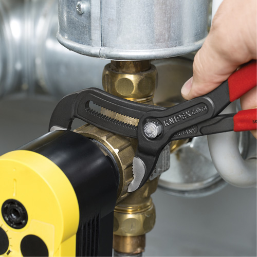 Cobra&reg; Water Pump Pliers, 10" Les Fournitures Industrielles Méga