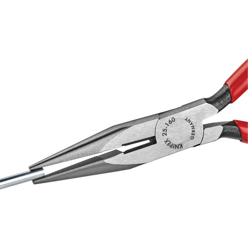 Long Nose Pliers with Cutter, 6-1/4" L Les Fournitures Industrielles Méga