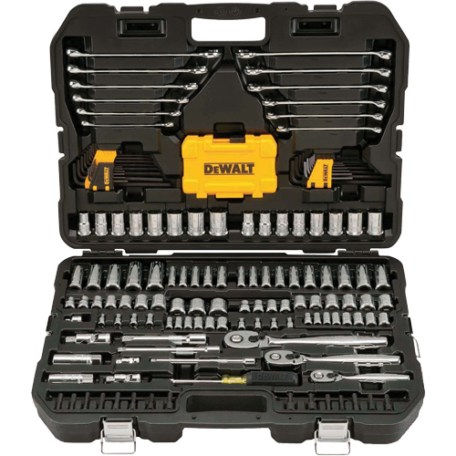 Ensemble d'outils pour m&eacute;canicien Les Fournitures Industrielles Méga