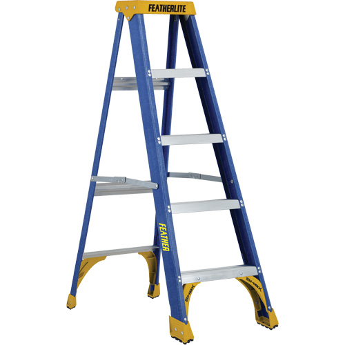 Industrial Duty Stepladders (6300 Series), 5', Fibreglass, 250 lbs. Capacity, Type 1 Les Fournitures Industrielles Méga