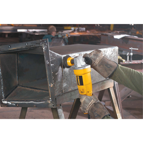 Meuleuses &agrave; angle robustes, 5", 120 V, 12 A, 10 000 Tr/min Les Fournitures Industrielles Méga