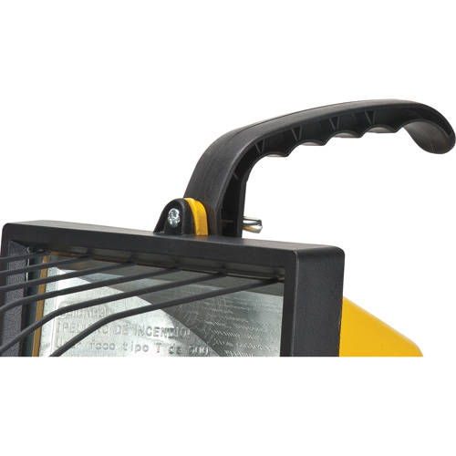Twin-Head Work Light, Halogen, 500 W, 16000 Lumens, Steel Housing Les Fournitures Industrielles Méga