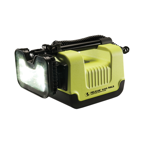 9455 Remote Area Lighting Systems, LED, 21 W, 1600 Lumens, Plastic Housing Les Fournitures Industrielles Méga
