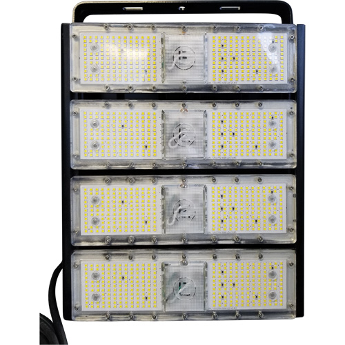 T&ecirc;te de lampe, DEL, 200 W, 30000 lumens, Boîtier en Aluminium Les Fournitures Industrielles Méga