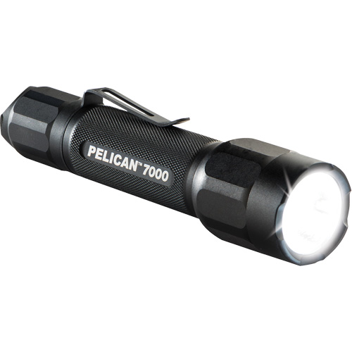 7000 Series Tactical Flashlight, LED, 774 Lumens, CR123 Batteries Les Fournitures Industrielles Méga