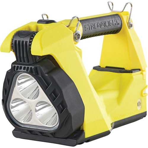 Vulcan Clutch&reg; Multi-Function Lantern, LED, 1700 Lumens, 6.5 Hrs. Run Time, Rechargeable Batteries, Included Les Fournitures Industrielles Méga