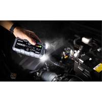 GBX45 Boost&reg; X Jump Starter Les Fournitures Industrielles Méga