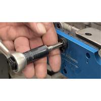 Gabarit de perçage pour installation sur collecteur pour Ford 3,5 L Ecoboost Les Fournitures Industrielles Méga