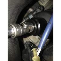 Douille pour filtre &agrave; carburant Cummins 6,7 L - 28 mm Les Fournitures Industrielles Méga