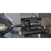 Extracteur de joints de cardan moyens, 1 Mcx, Longueur de l'extracteur 1,7" Les Fournitures Industrielles Méga