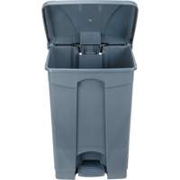 Step-On Garbage Can, Plastic, 12 US gal. Capacity Les Fournitures Industrielles Méga