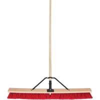 Balai-brosse &agrave; manche renforc&eacute;, 36", Moyen, Soies PVC Les Fournitures Industrielles Méga