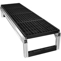 Trousse de plateforme de travail modulaire en aluminium &agrave; drainage ouvert FOUNDATION, 18" la x 72" pr, Capacit&eacute; de 400 lb, Enti&egrave;rement soud&eacute; Les Fournitures Industrielles Méga