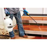 Deck & Home Universal Sprayer, 2 gal. (9 L), Polyethylene, 15" Wand Les Fournitures Industrielles Méga