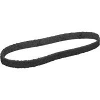 Courroie de conditionnement de surface Scotch-Brite, 1/2" la x 18" lo, Oxyde d'aluminium, Grain Super fin Les Fournitures Industrielles Méga