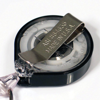 Porte-insignes r&eacute;tractables pour carte d'identit&eacute; Mini-Bak, Plastique, C&acirc;ble 36", Fixation Agrafe de ceinture Les Fournitures Industrielles Méga