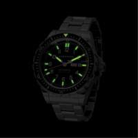 Tr&egrave;s grande montre automatique avec jour/date avec bracelet en acier inoxydable, Num&eacute;rique, &agrave; piles, 46 mm, Argent Les Fournitures Industrielles Méga