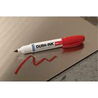 Dura-Ink&reg; Marker #55, Red, Chisel Tip Les Fournitures Industrielles Méga