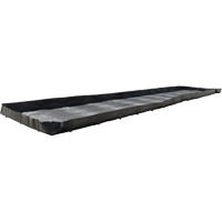 Berme pour r&eacute;servoir de fracturation, Capacit&eacute; 3740 gal. US, 50' la x 10' lo x 12" h, Support en L Les Fournitures Industrielles Méga