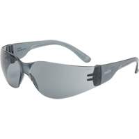 Lunettes de s&eacute;curit&eacute; s&eacute;rie Z600, Lentille Grise/fum&eacute;e, Anti-&eacute;gratignures, ANSI Z87+/R&eacute;pond ou surpasse la norme CSA Z94.3 Les Fournitures Industrielles Méga